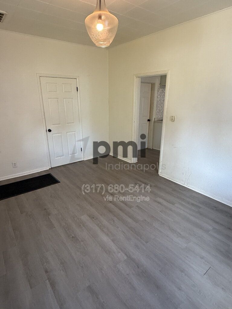 Gallery Image 16