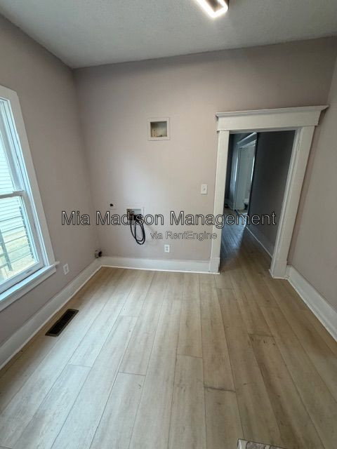 Gallery Image 18