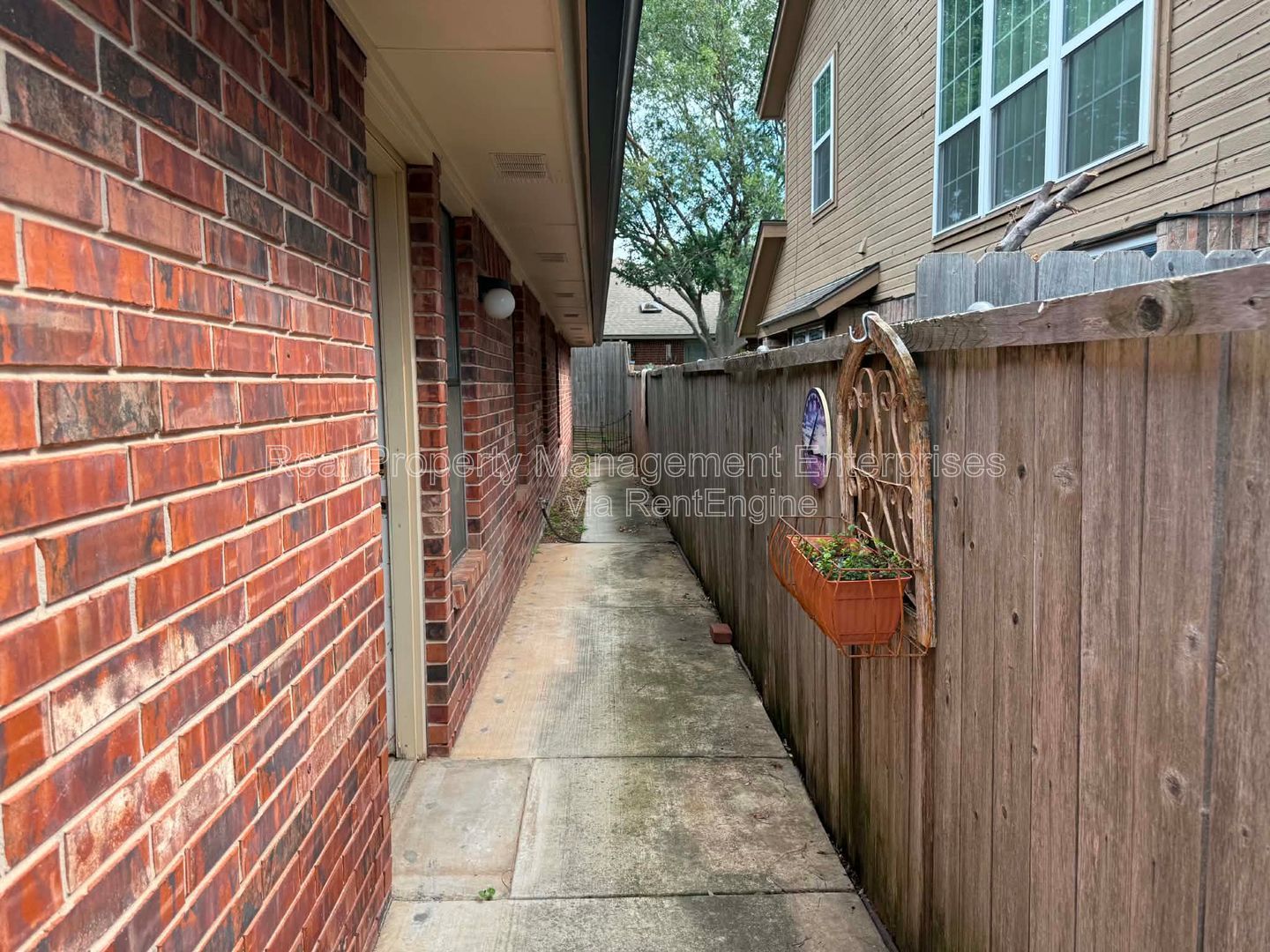 Gallery Image 25