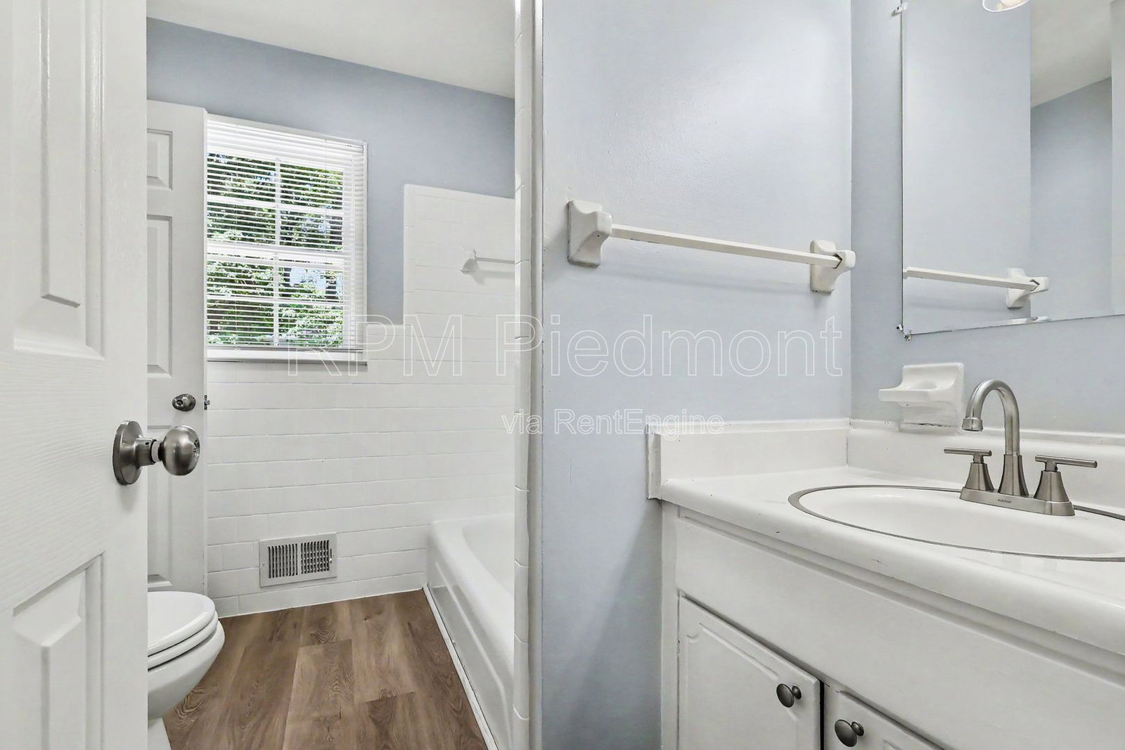 Gallery Image 16