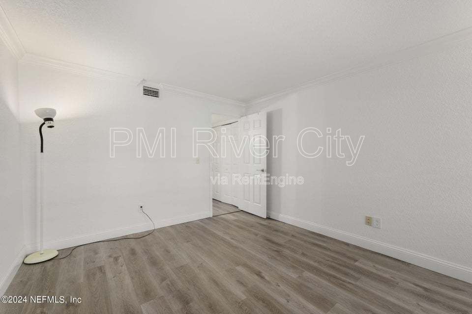 Gallery Image 26