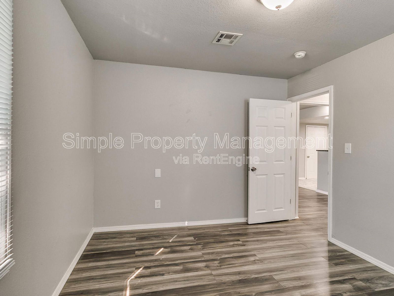 Gallery Image 16
