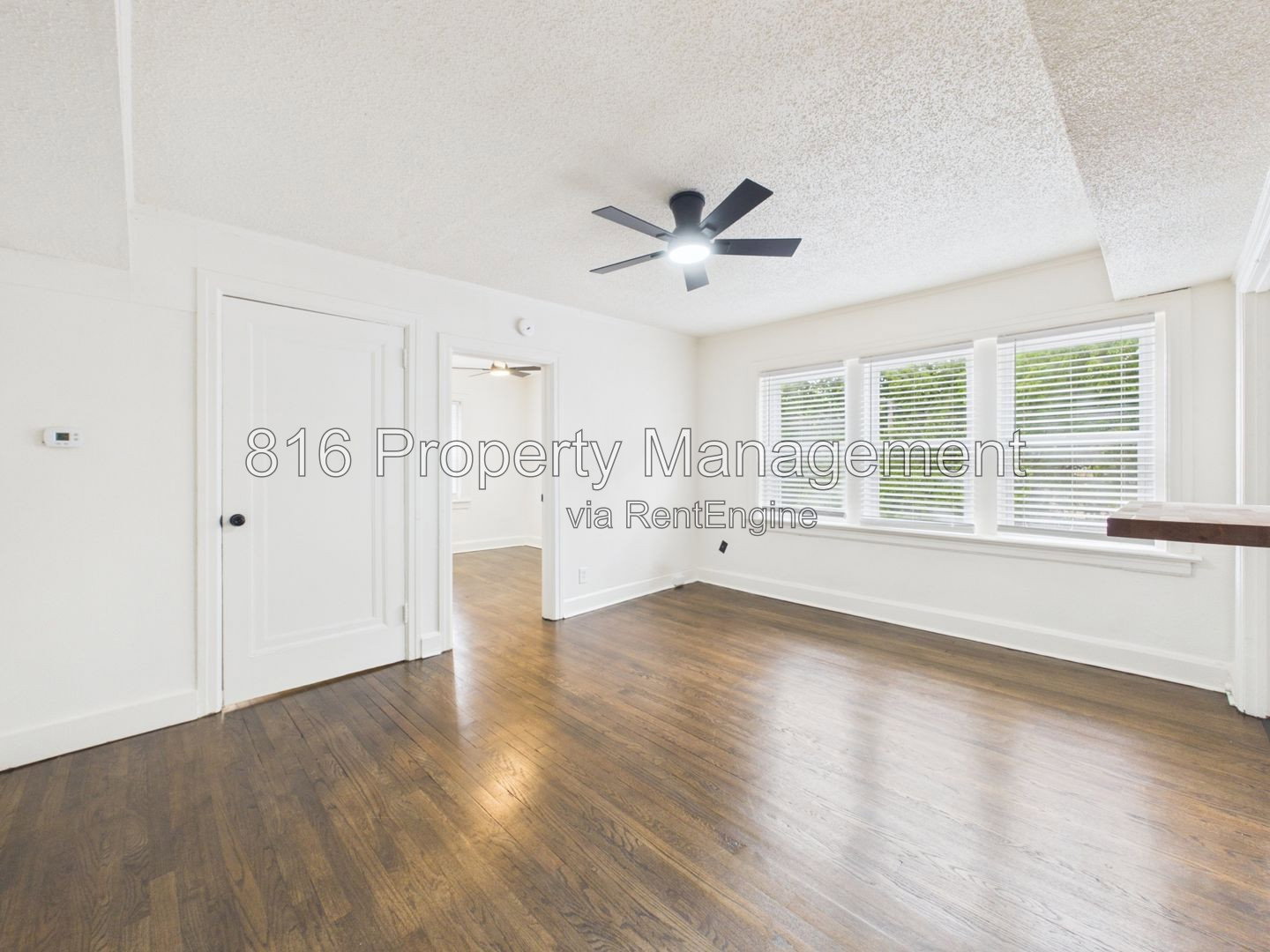 Gallery Image 0