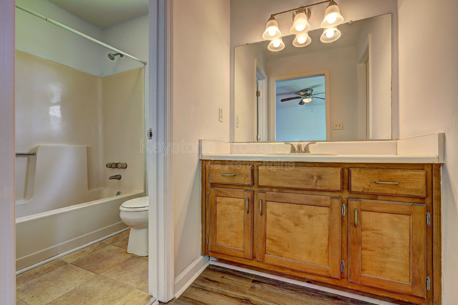 Gallery Image 6