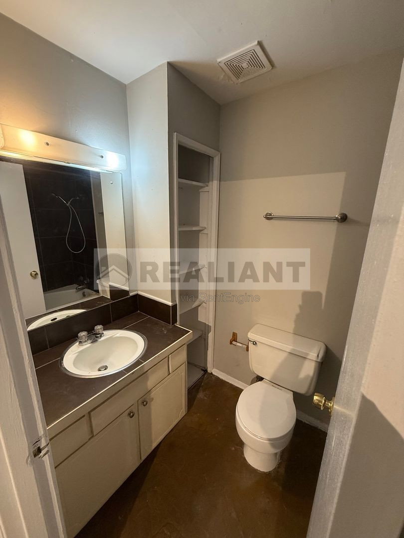 Gallery Image 13