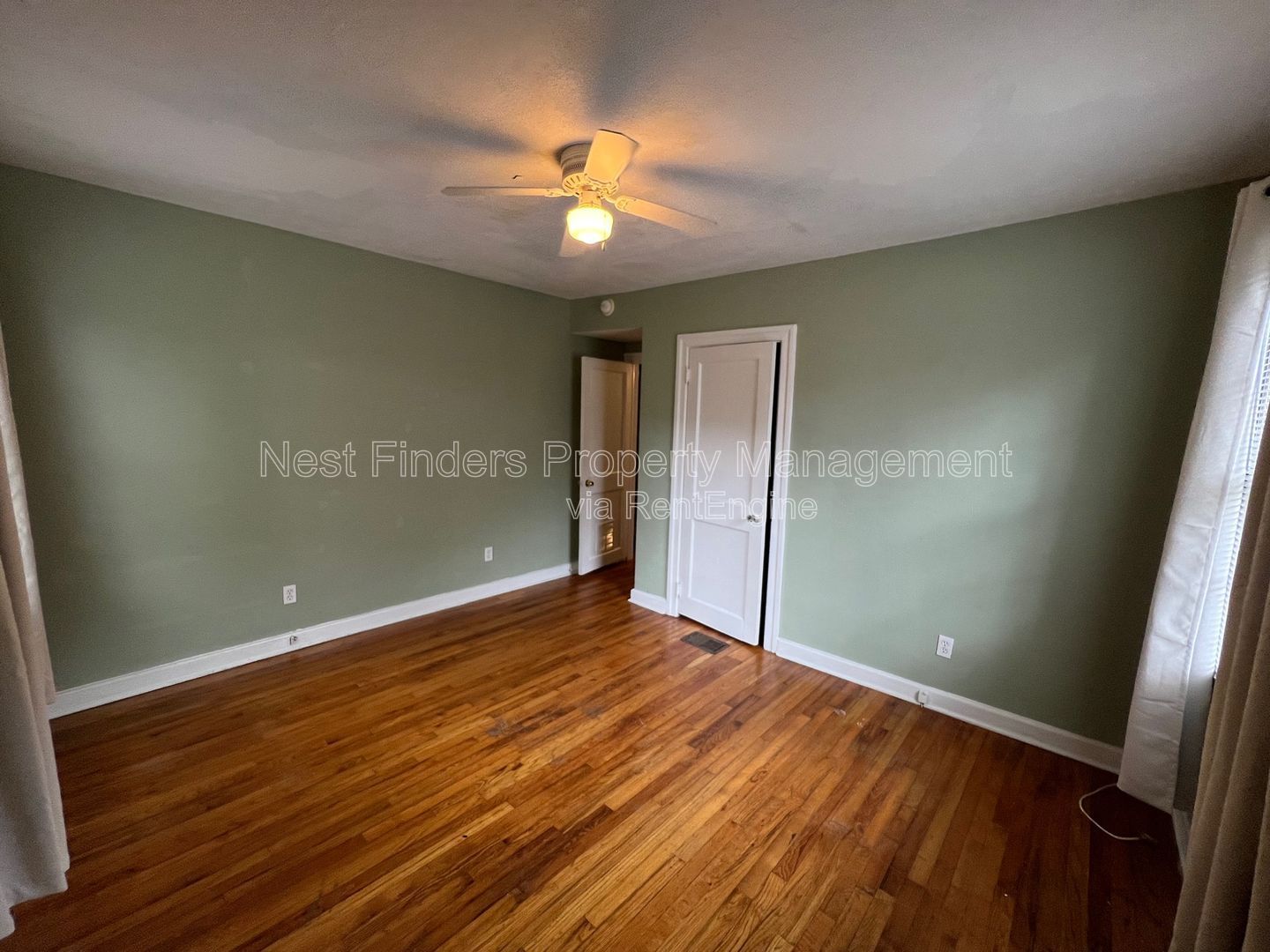 Gallery Image 13