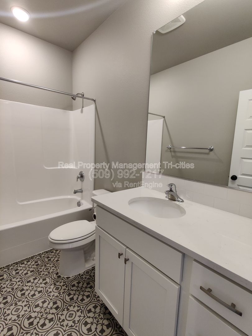 Gallery Image 19