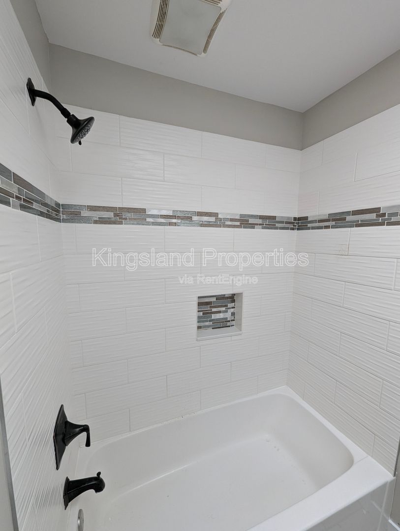 Gallery Image 19