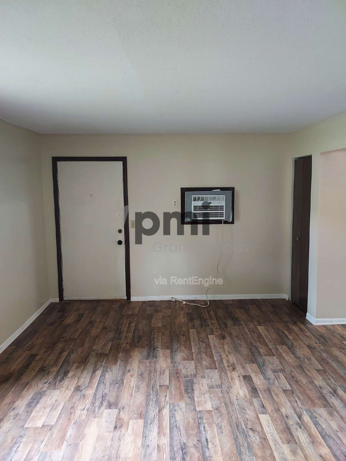 Gallery Image 15