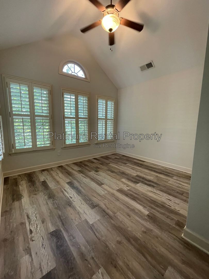 Gallery Image 48