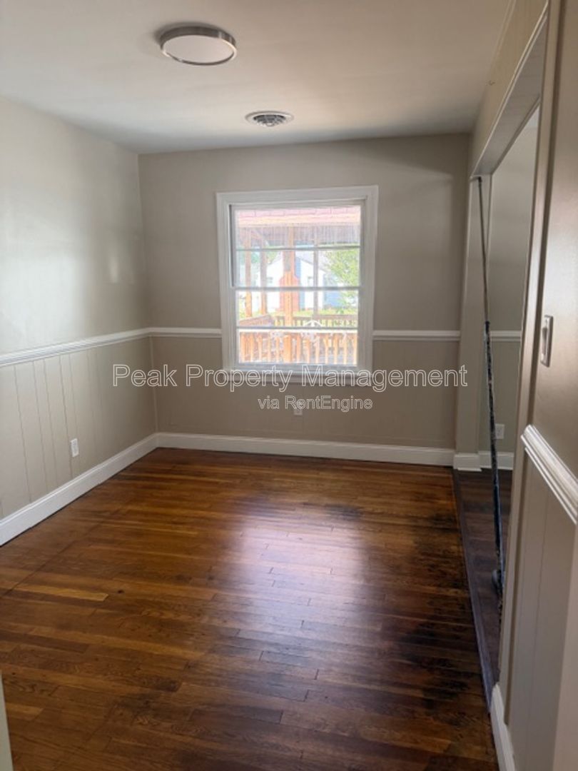 Gallery Image 9