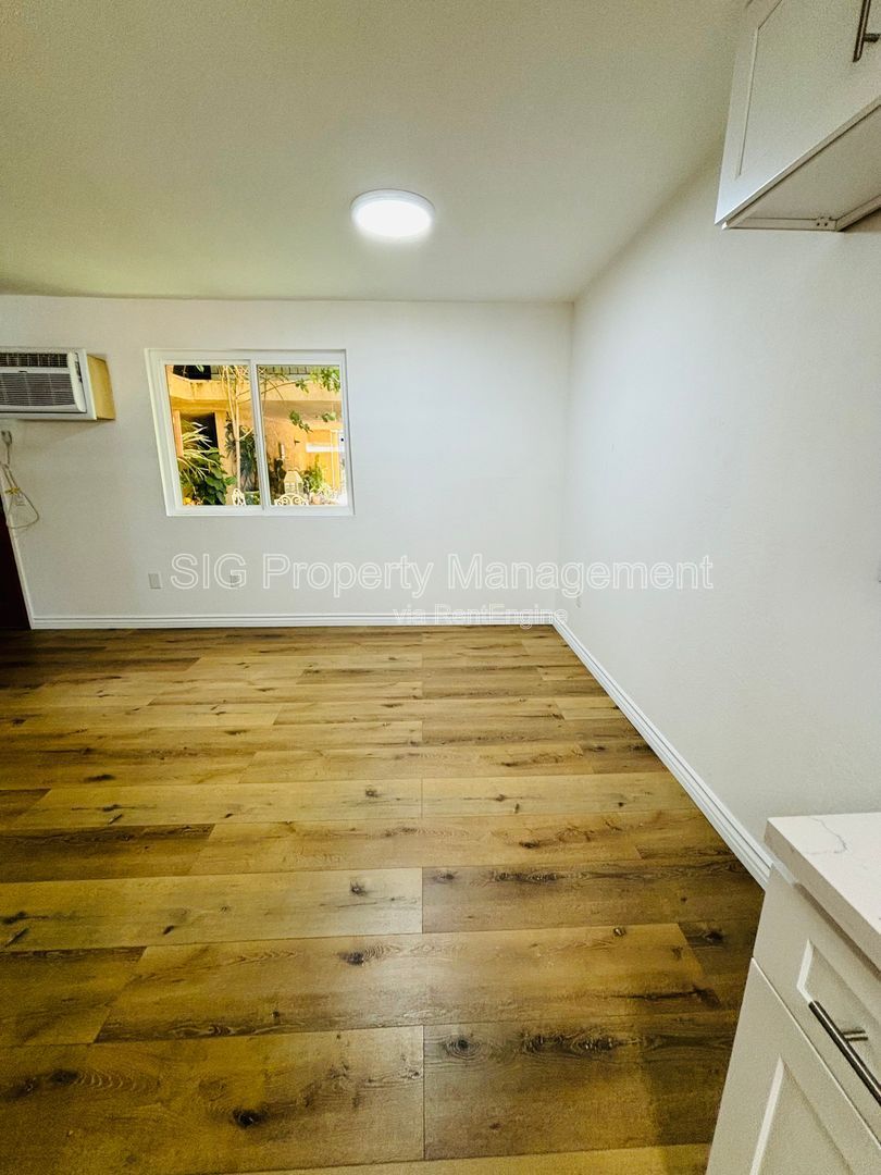 Gallery Image 6