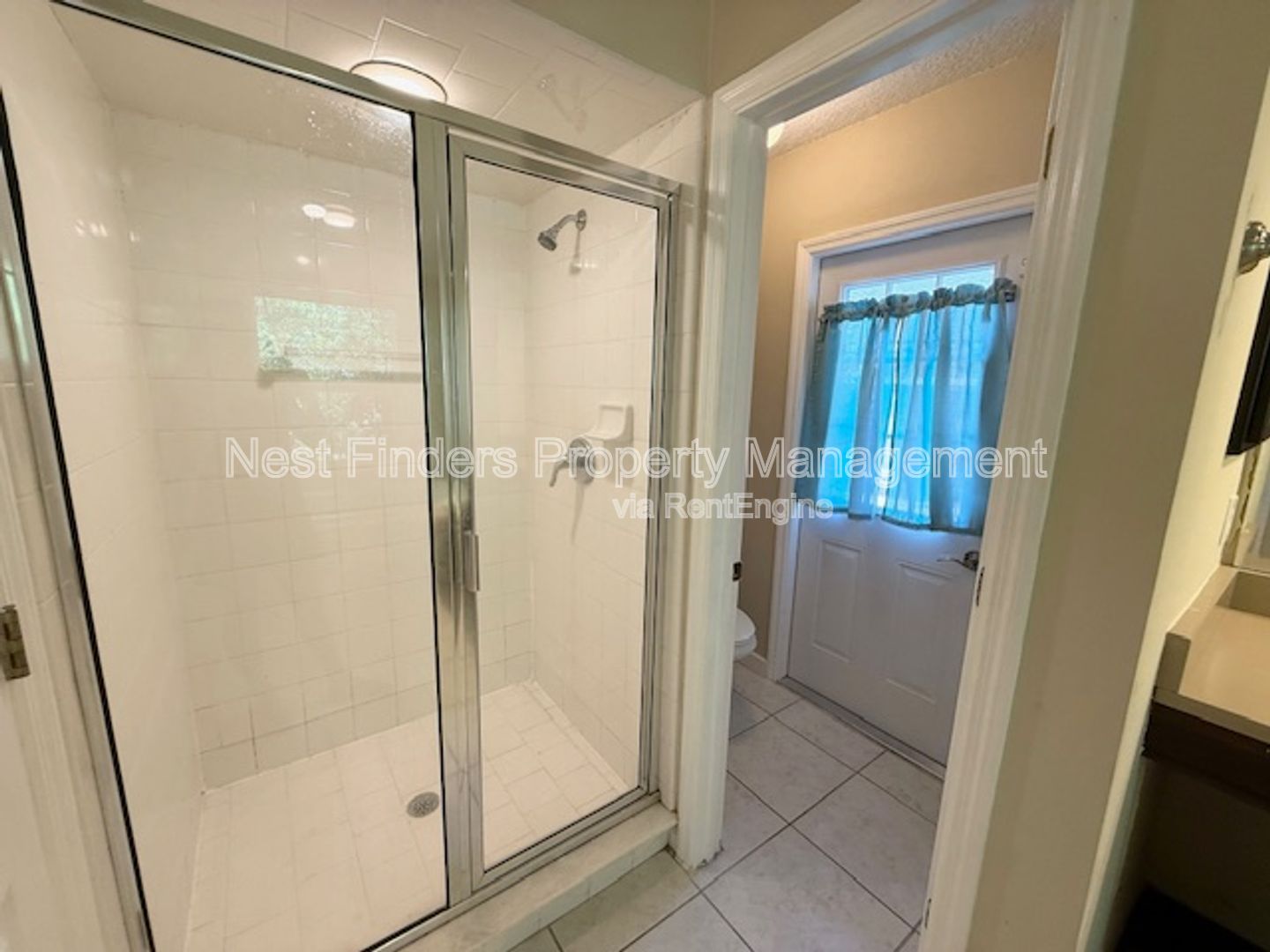 Gallery Image 18