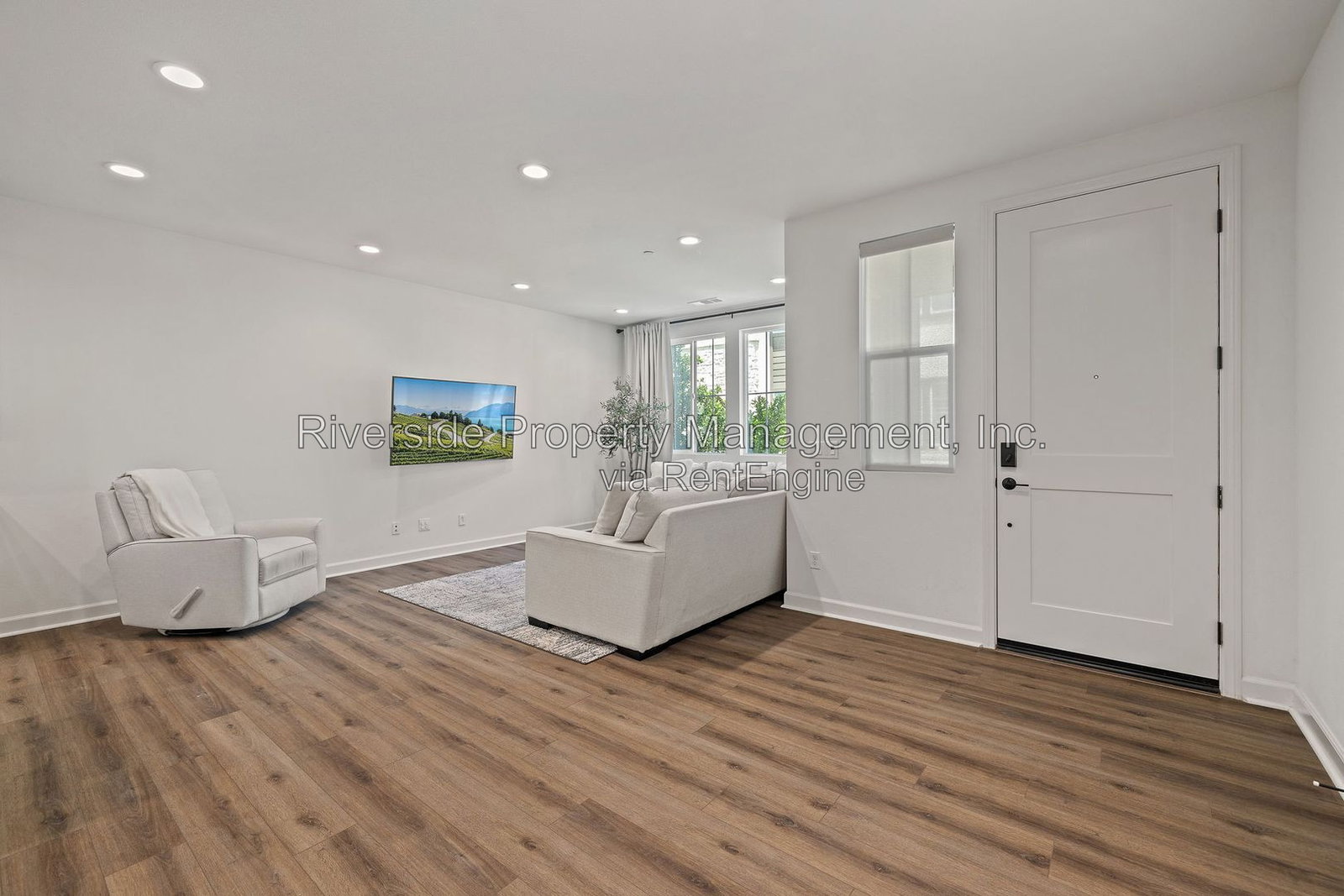 Gallery Image 16