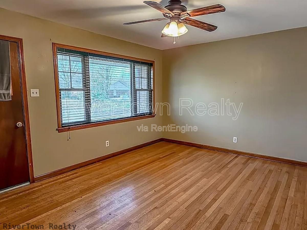 Gallery Image 15