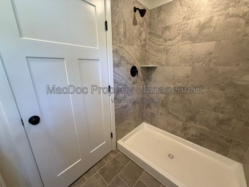 Gallery Image 33