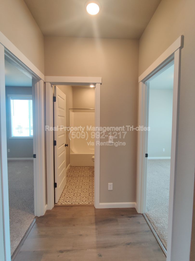 Gallery Image 14