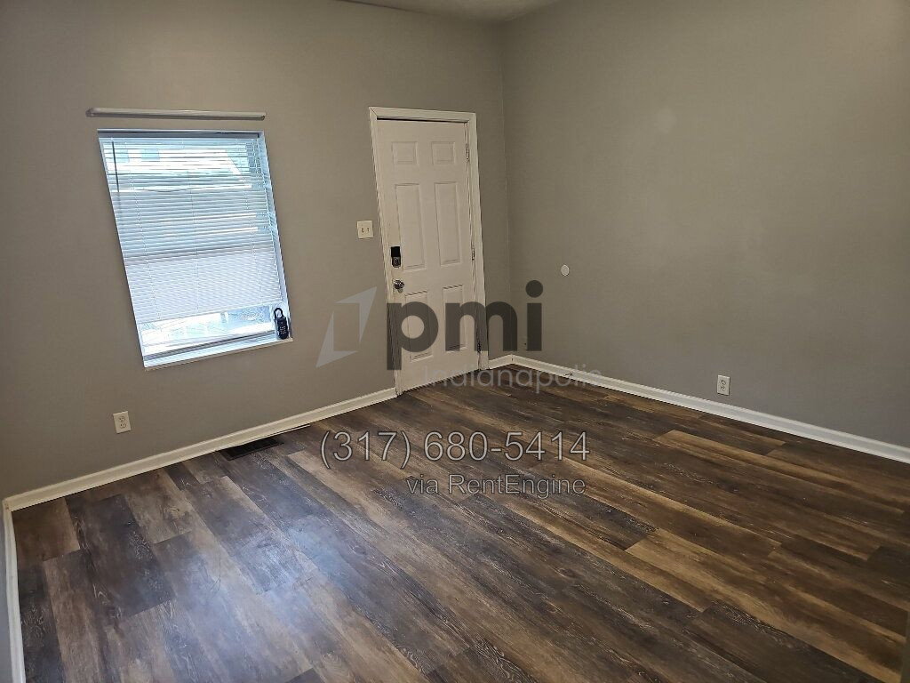 Gallery Image 13