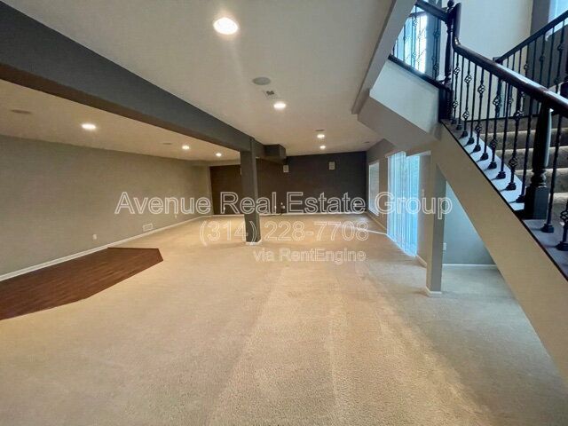 Gallery Image 16