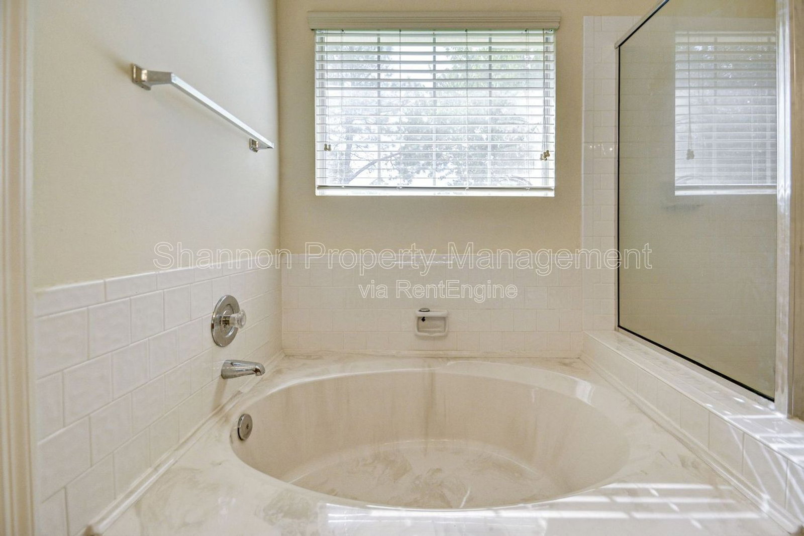 Gallery Image 32