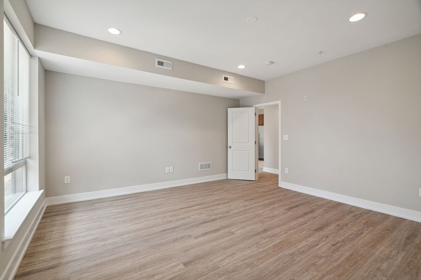 Gallery Image 19