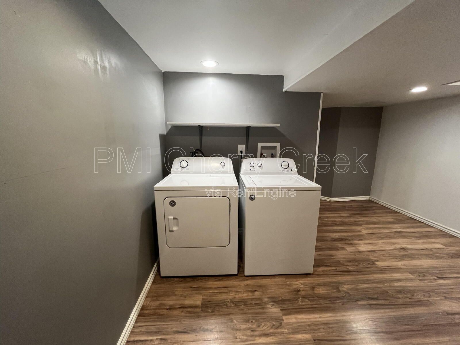 Gallery Image 37