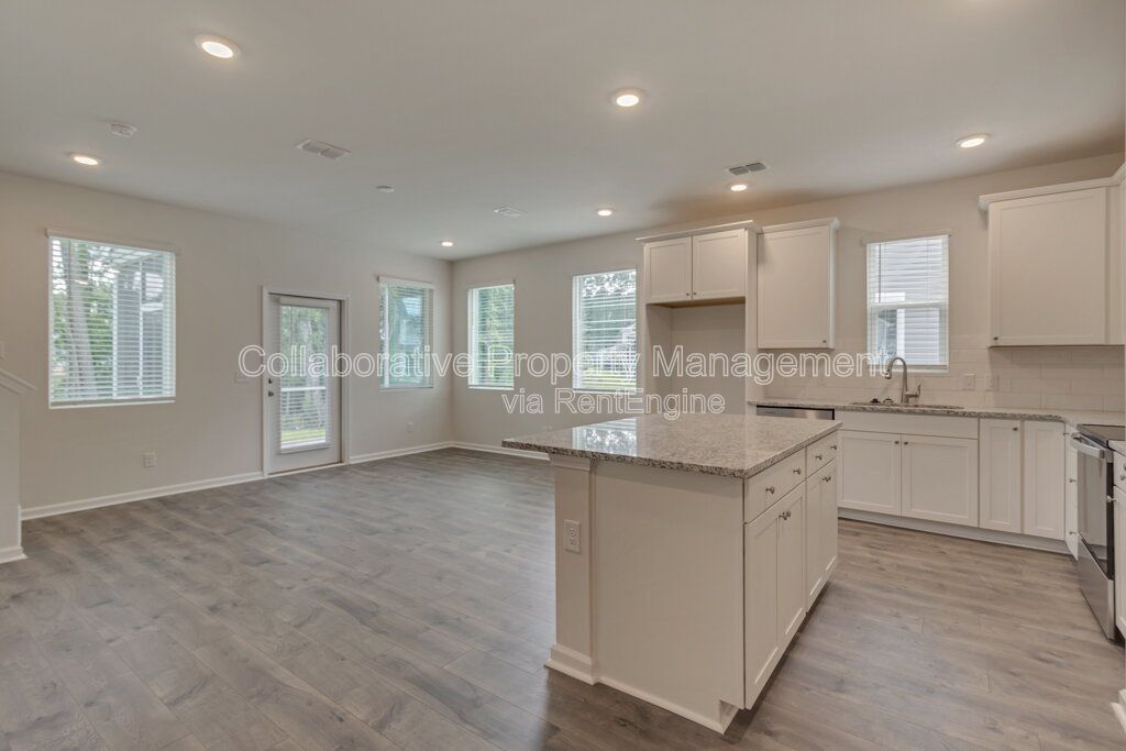 Gallery Image 14