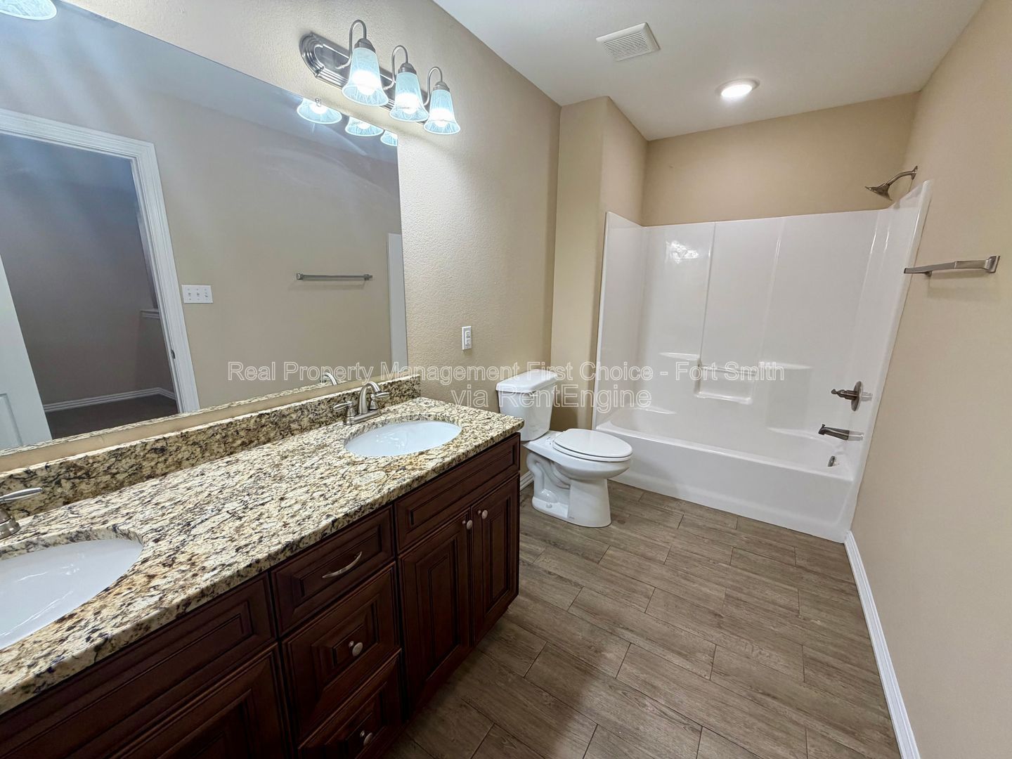 Gallery Image 15