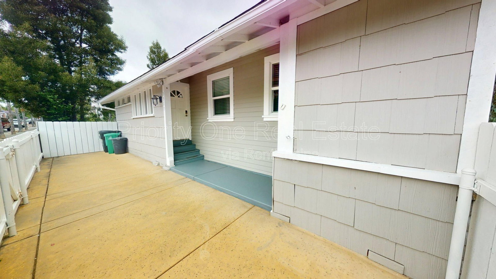 Gallery Image 0