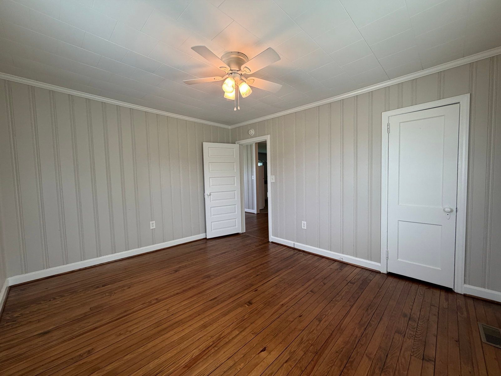 Gallery Image 17