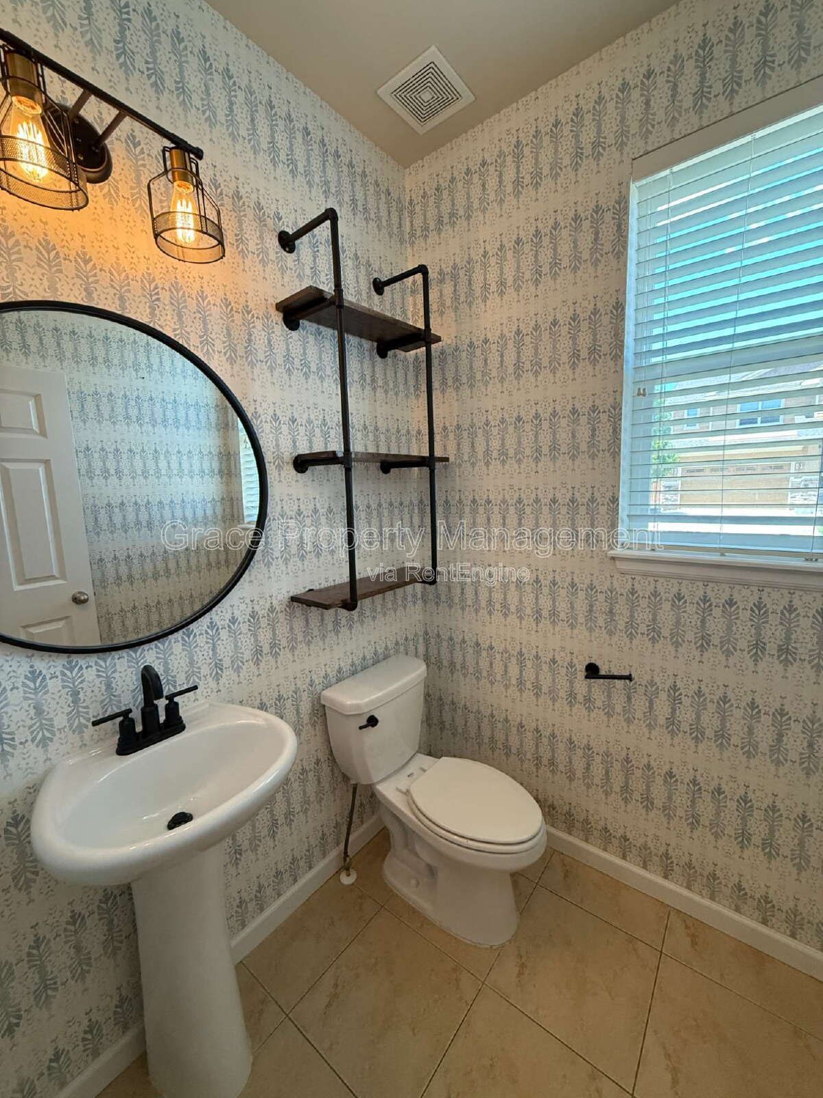 Gallery Image 13
