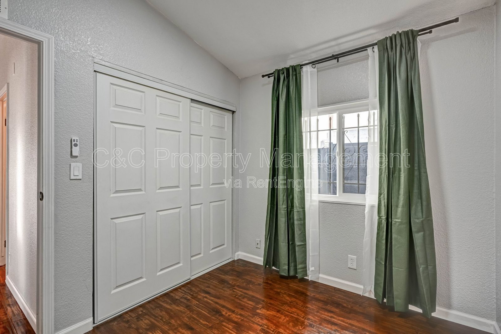 Gallery Image 13