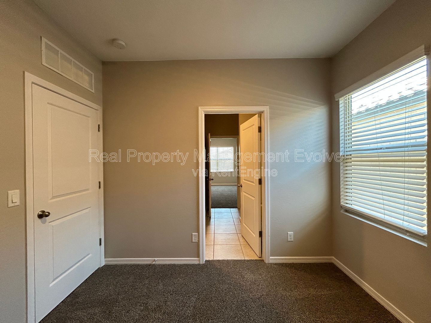 Gallery Image 25