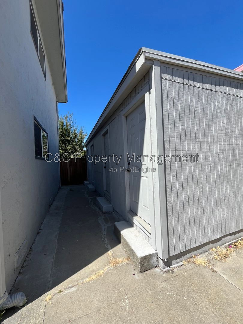 Gallery Image 13