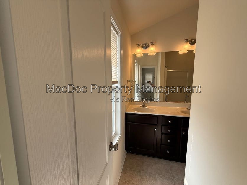 Gallery Image 37