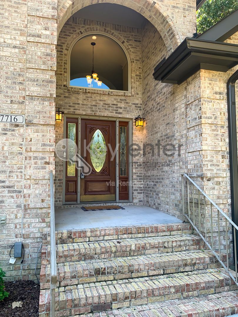 Gallery Image 7