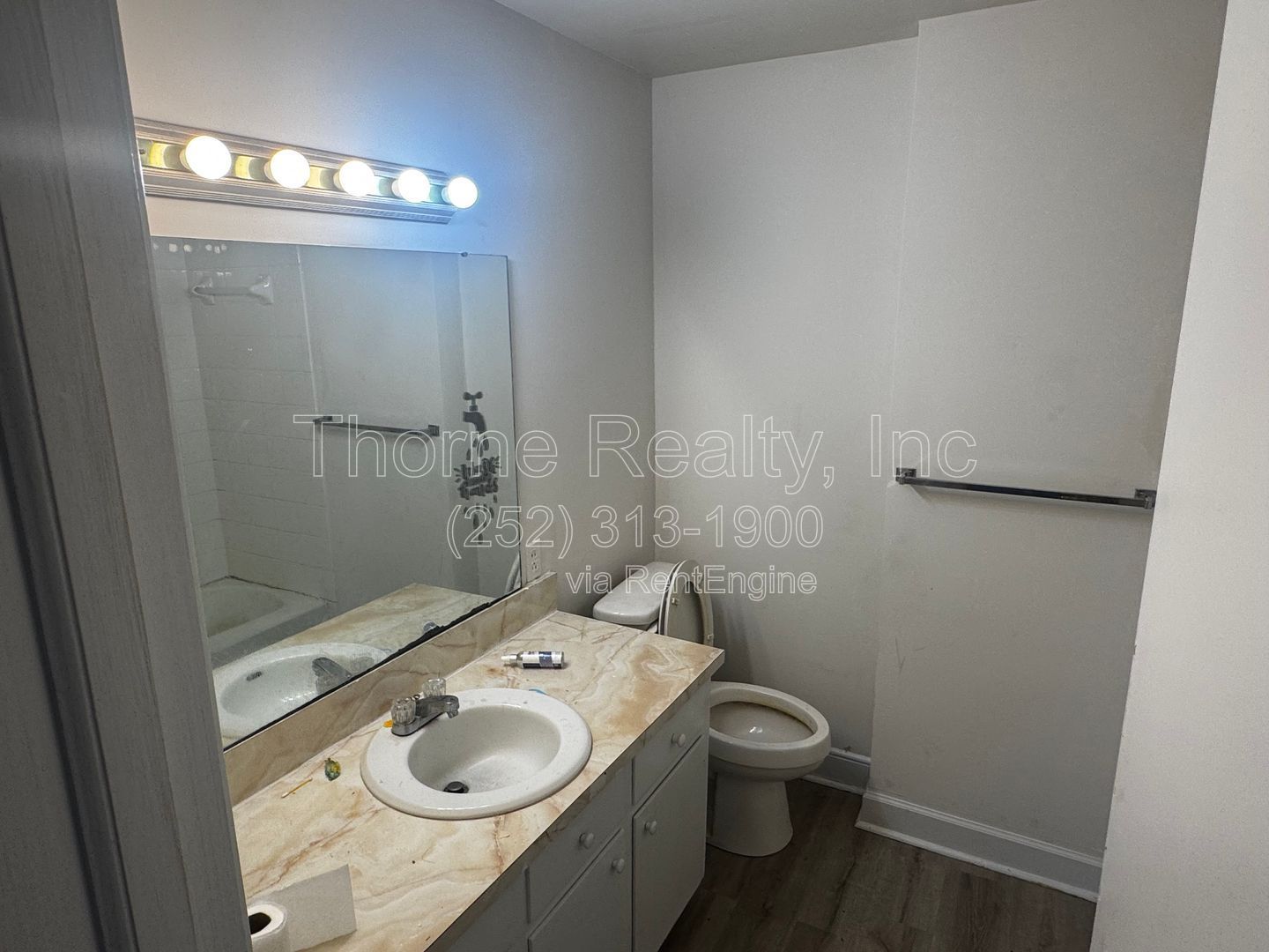 Gallery Image 18