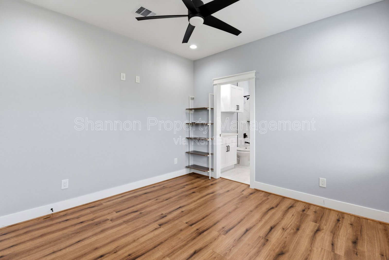 Gallery Image 37