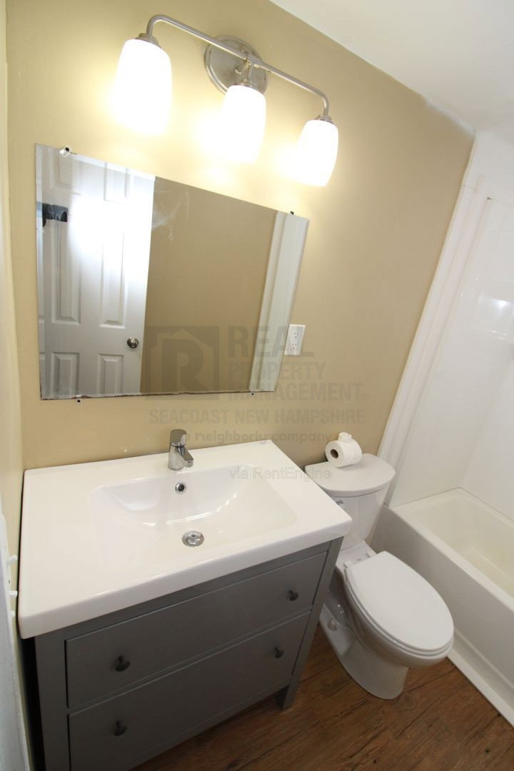 Gallery Image 16