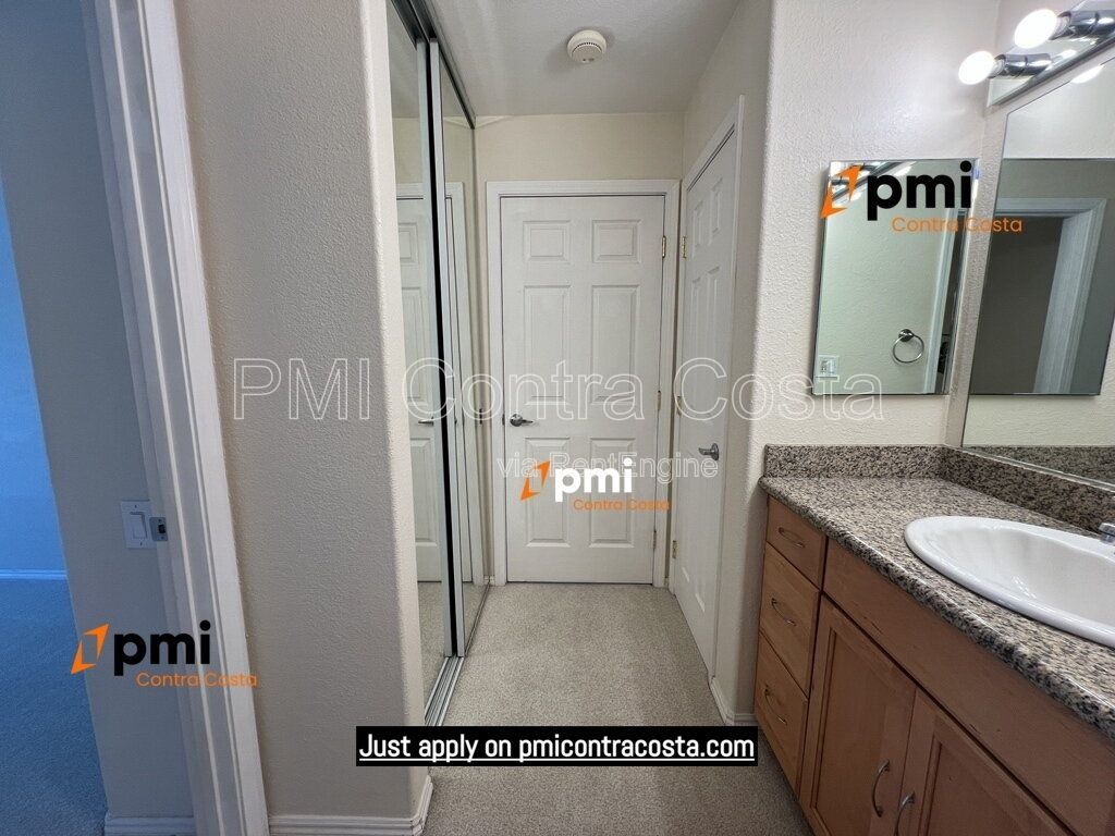 Gallery Image 22