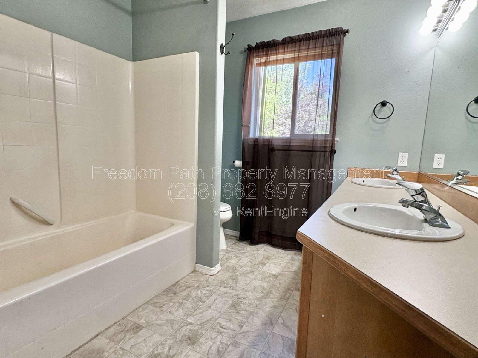 Gallery Image 16