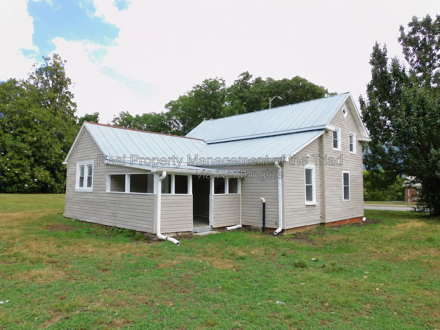 Gallery Image 0