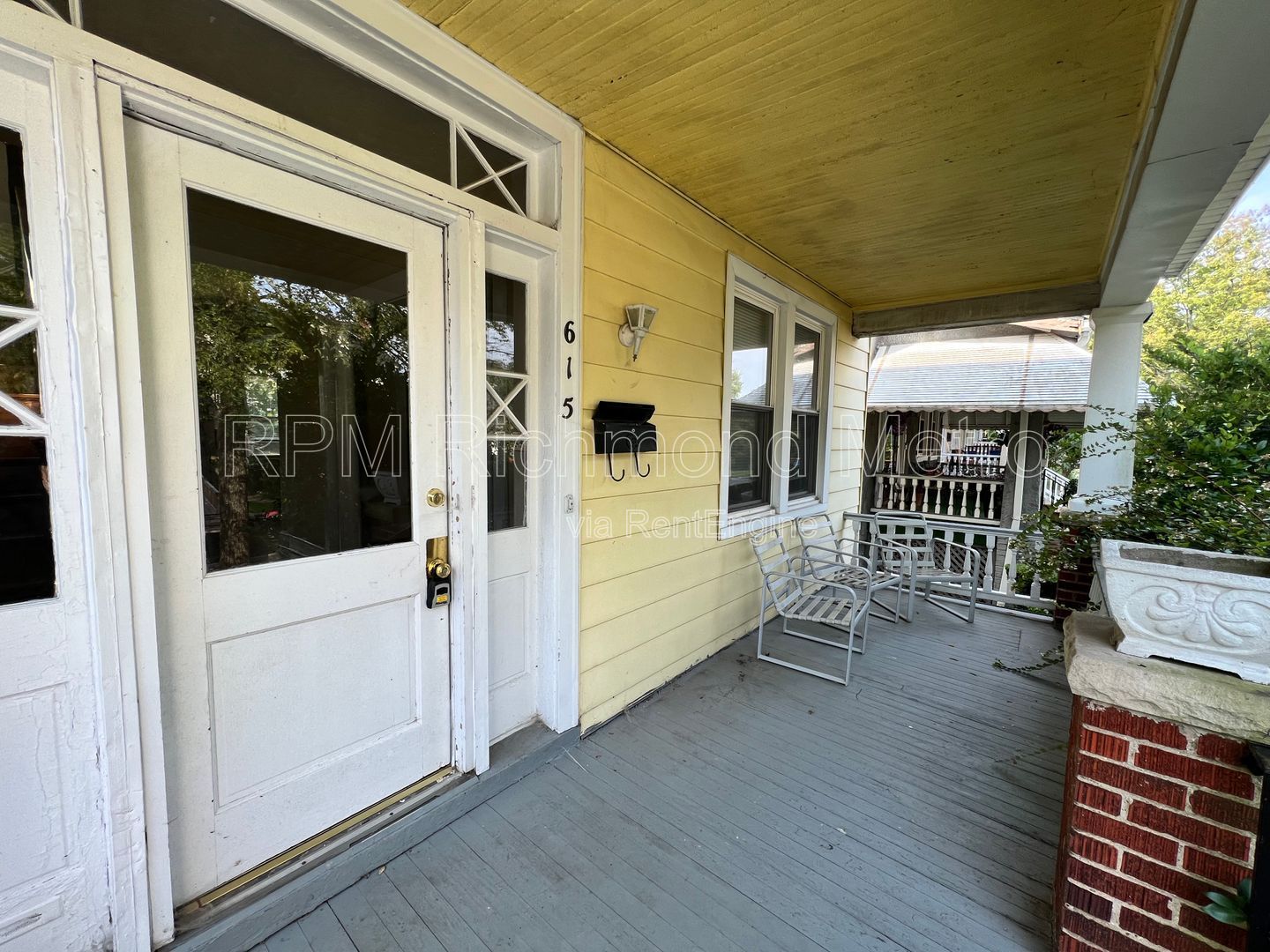 Gallery Image 0