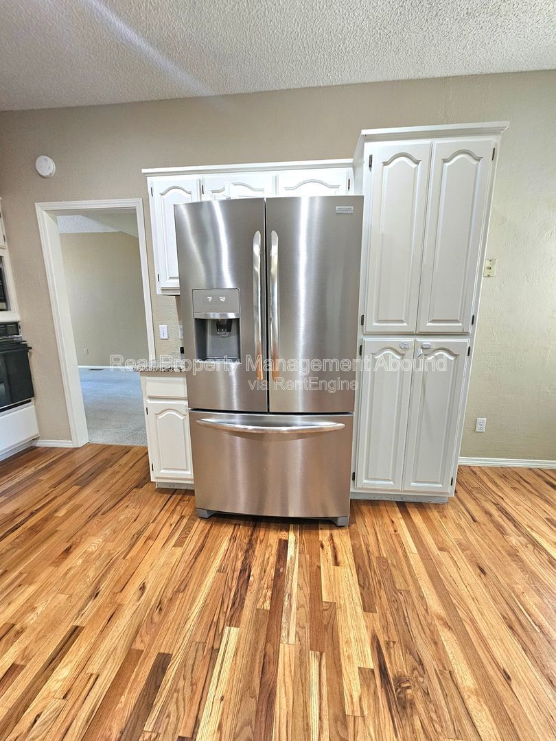 Gallery Image 11