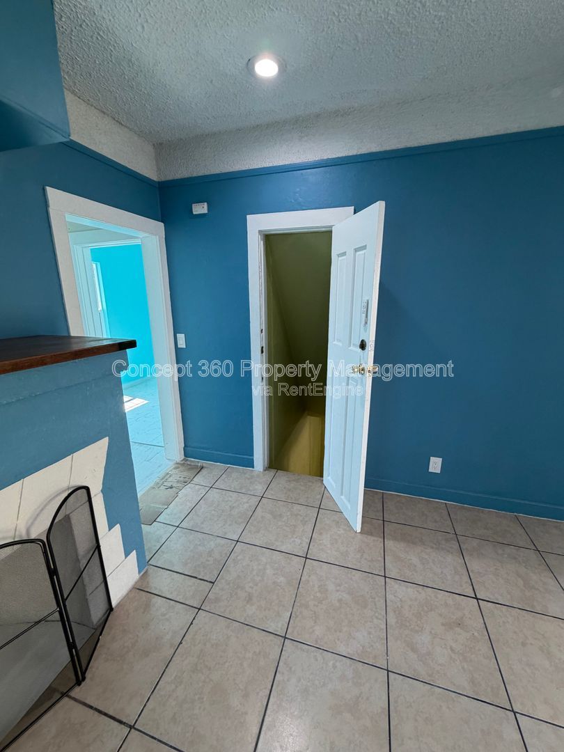 Gallery Image 32