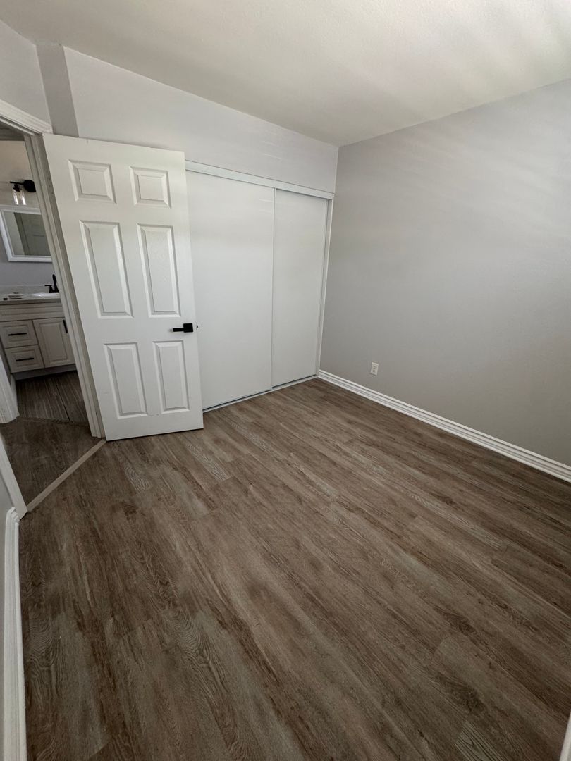 Gallery Image 19