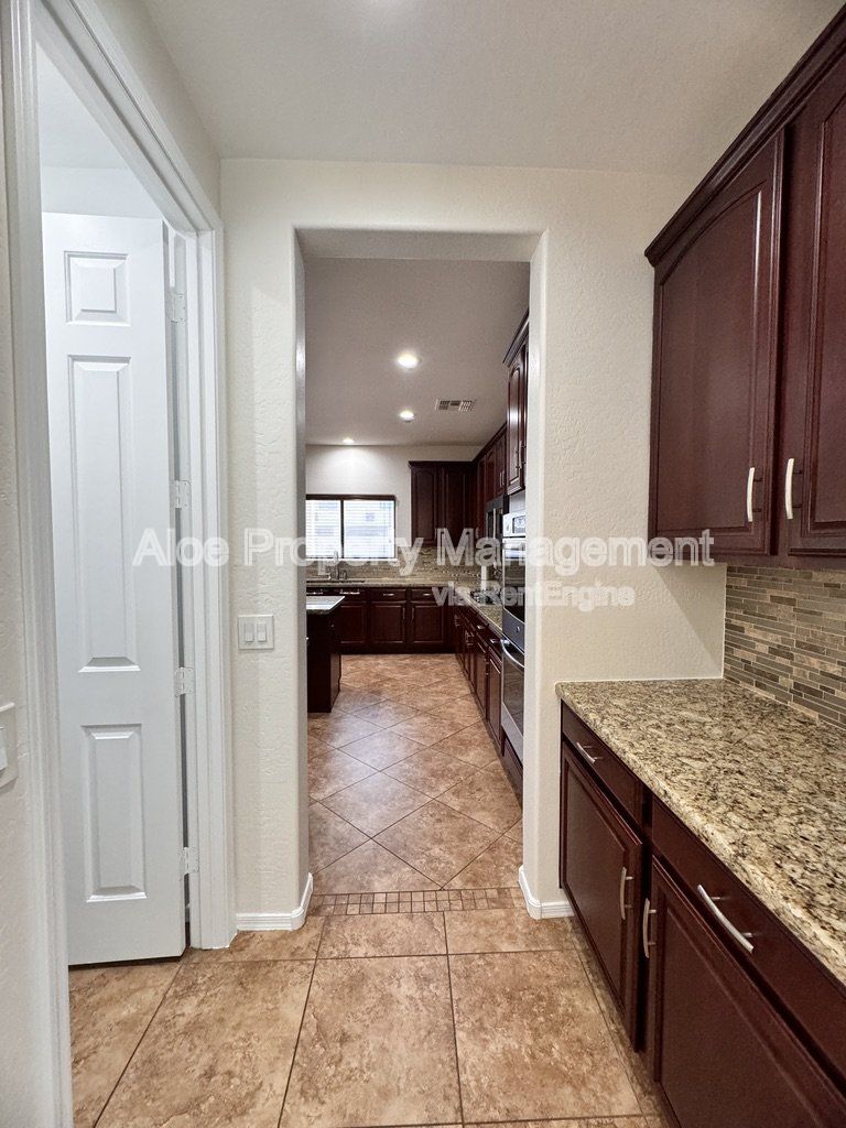 Gallery Image 50