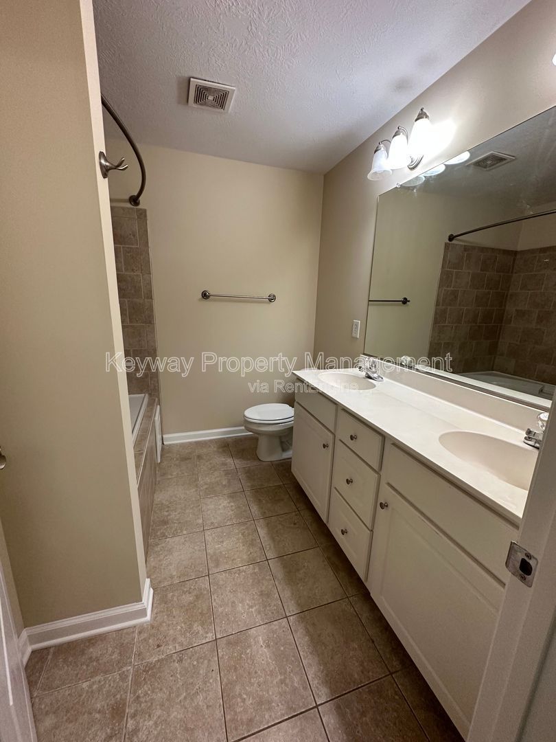 Gallery Image 19