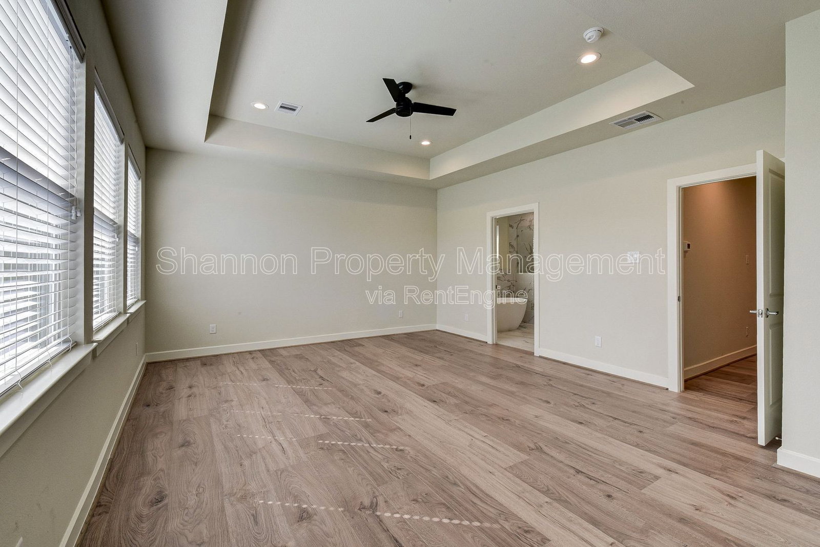 Gallery Image 16