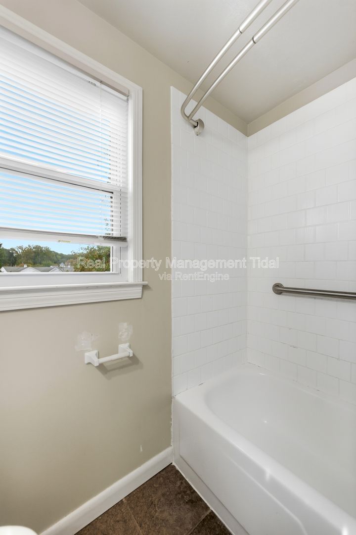 Gallery Image 37